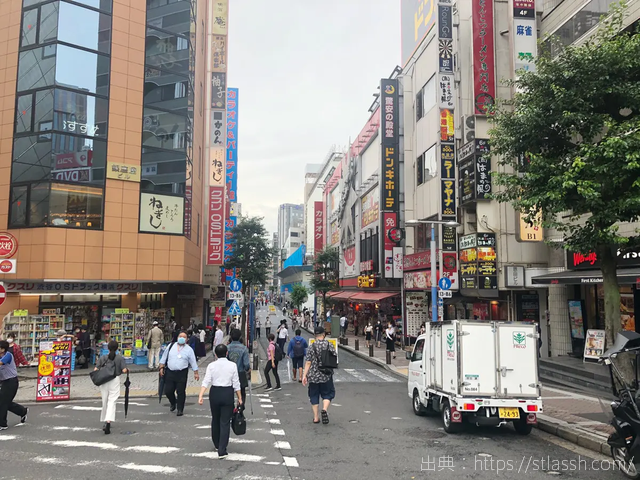 ストラッシュ横浜西口店 行き方,道順,アクセス